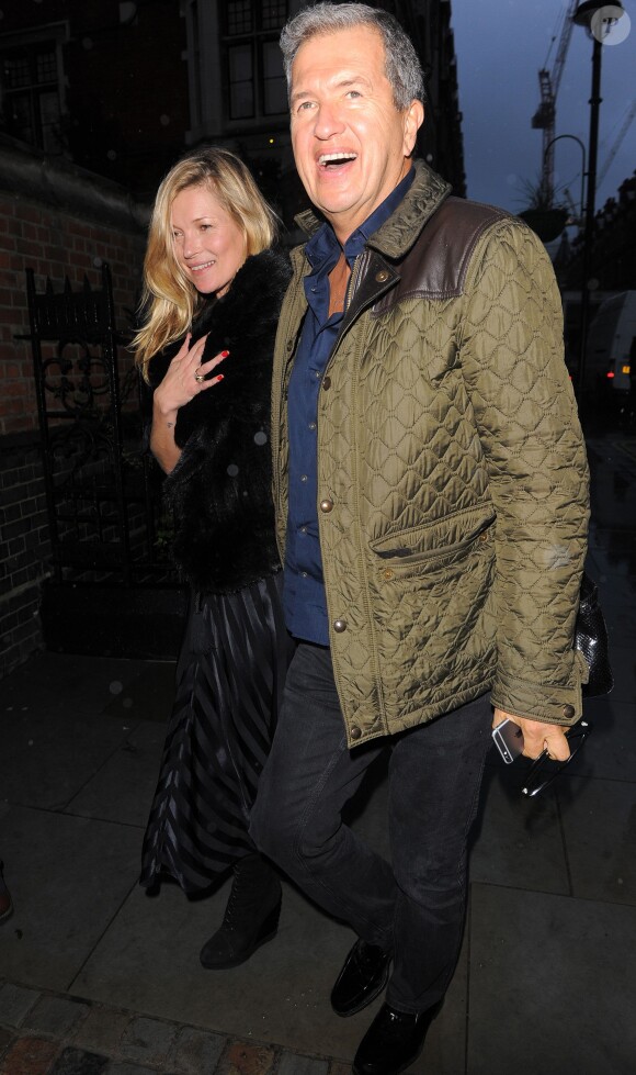 Kate Moss et Mario Testino vont déjeuner au restaurant Scott. Londres, le 29 octobre 2014.