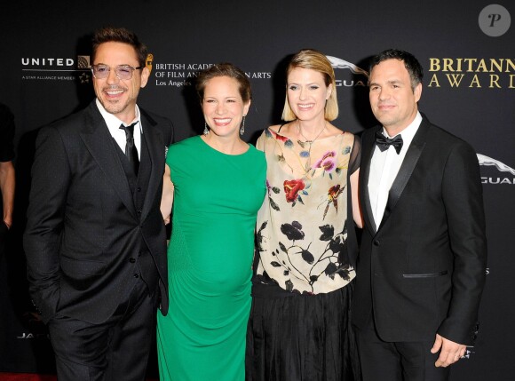 Robert Downey Jr., Susan Downey, Mark Ruffalo et Sunrise Coigney lors des Britannia Awards des BAFTA à Los Angeles, au sein du Beverly Hilton Hotel le 30 octobre 2014