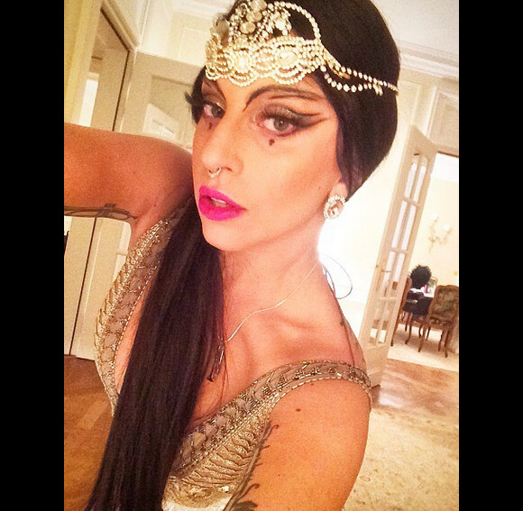 Difficile quand on est la reine de l'extravagance comme Lady Gaga de faire dans la surenchère excentrique à l'occasion d'Halloween, le 31 octobre 2014.