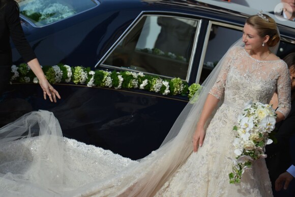 Stéphanie de Luxembourg en robe de mariée signée Elie Saab