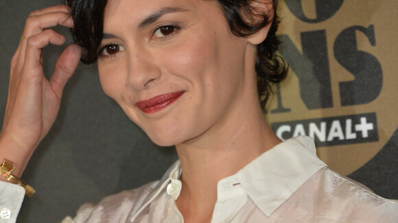 Audrey Tautou élégante devant Marilou Berry, blonde et lookée, pour Canal + !