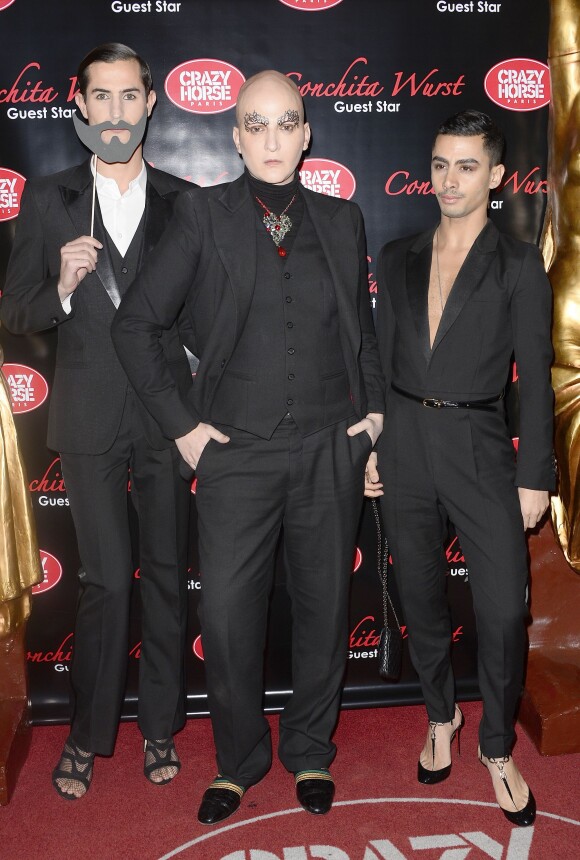 Ali Mahdavi à la première du show de Conchita Wurst au Crazy Horse à Paris le 9 novembre 2014.