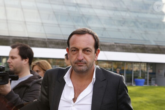 Thomas Vergara et son avocat Me Thierry Fradet à la sortie de l'hôpital européen Georges Pompidou à Paris, France le 12 novembre 2014.