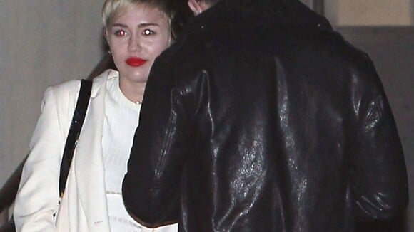 Miley Cyrus et Patrick Schwarzenegger en couple ? Complices pour une soirée ciné