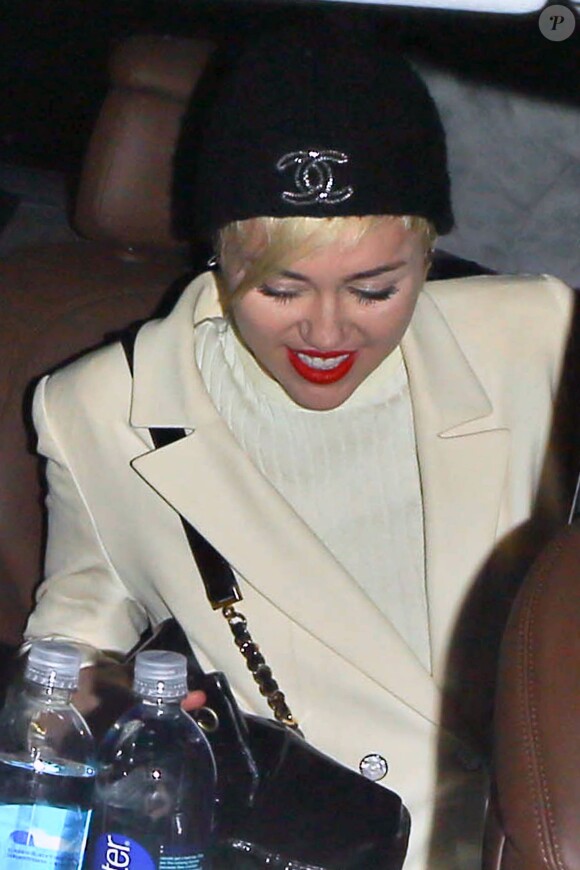 Miley Cyrus et Patrick Schwarzenegger de sortie dans les rues de Los Angeles, le 12 novembre 2014.