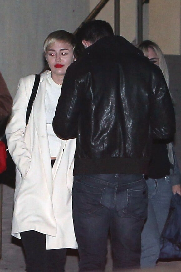 Miley Cyrus et Patrick Schwarzenegger de sortie au Egyptian Theatre de Los Angeles, le 12 novembre 2014.