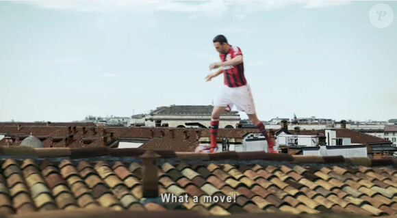 Adil Rami sur les toits de Milan pour les besoins d'une publicité pour Toyo Tires