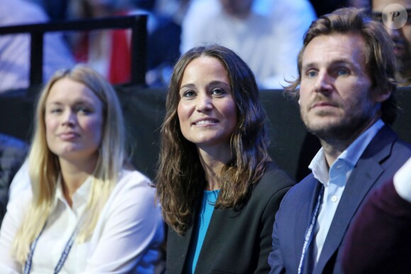 Pippa Middleton dans les gradins de l'O2, à Londres le 13 novembre 2014, lors du match entre Andy Murray et Roger Federer qui s'est soldé par la victoire écrasante du Suisse (6-0, 6-1).