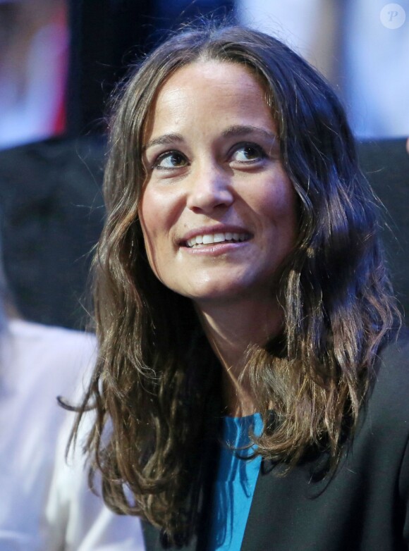 Pippa Middleton dans les gradins de l'O2, à Londres le 13 novembre 2014, lors du match entre Andy Murray et Roger Federer qui s'est soldé par la victoire écrasante du Suisse (6-0, 6-1).