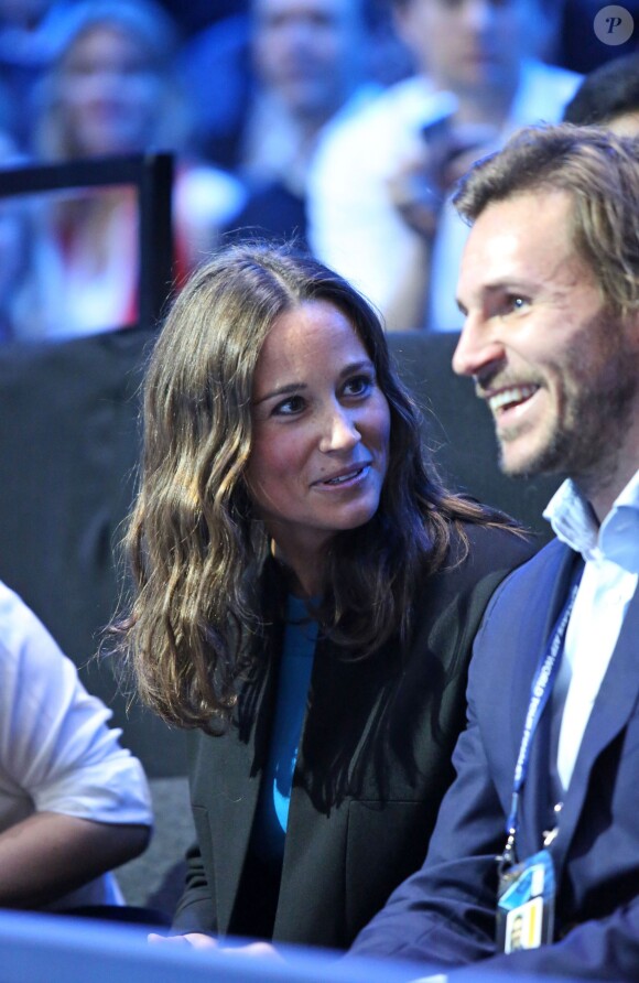 Pippa Middleton dans les gradins de l'O2, à Londres le 13 novembre 2014, lors du match entre Andy Murray et Roger Federer qui s'est soldé par la victoire écrasante du Suisse (6-0, 6-1).