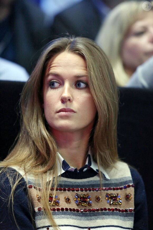 Kim Sears, petite amie d'Andy Murray, faisait grise mine lors de la cinglante défaite de son chéri au Masters de Londres le 13 novembre 2014, corrigé par Roger Federer en moins d'une heure (6-0, 6-1)