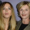 Sophie Mounicot et sa fille Garance - Générale du One Man Show d'Arnaud Ducret "Arnaud vous fait plaisir" à l'Alhambra à Paris, le 13 novembre 2014.