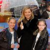 Kate Moss, sa fille Lila Grace et une amie - Première du film "Paddington" à Londres le 23 novembre 2014 -