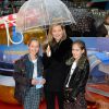Kate Moss, sa fille Lila Grace et une amie - Première du film "Paddington" à Londres le 23 novembre 2014 -