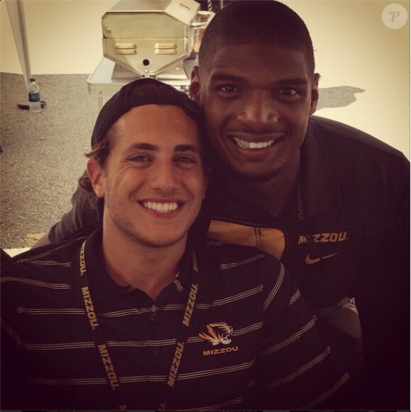 <p>Michael Sam et Vito Cammisano, photo publiée sur le compte Instagram du second, le 30 août 2014</p>