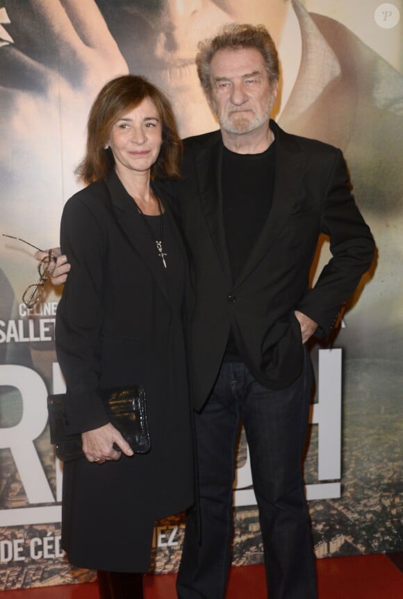 Eddy Mitchell et sa femme Muriel - Avant-première du film "La French" au cinéma Gaumont Opéra à Paris, le 25 novembre 2014.