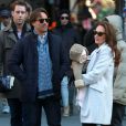 Tamara Ecclestone, sa petite Sophia et son mari Jay Rutland dans les rues de New York, le 21 novembre 2014