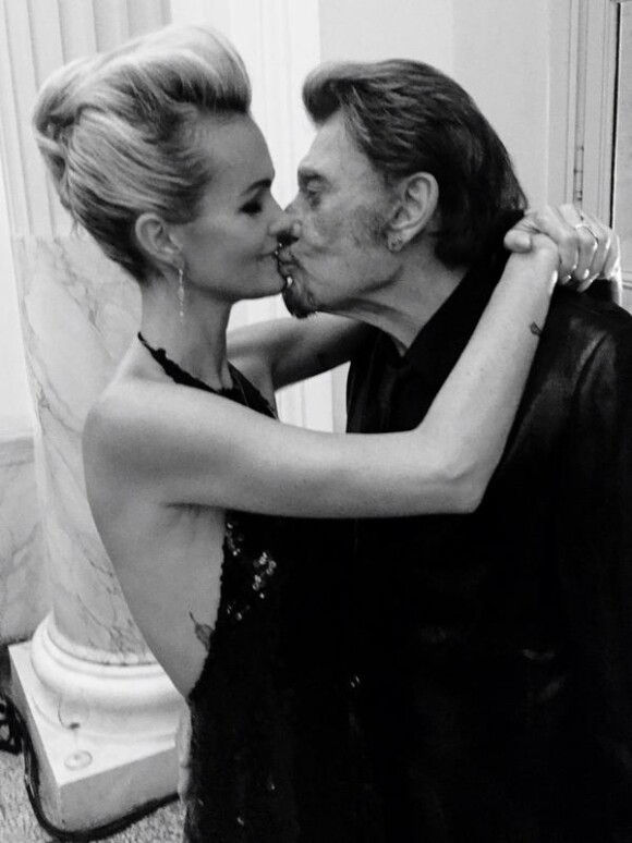Laeticia et Johnny Hallyday, passionnément amoureux au Bal de Soie Hermès au théâtre de l'Odéon à Paris, le 27 novembre 2014