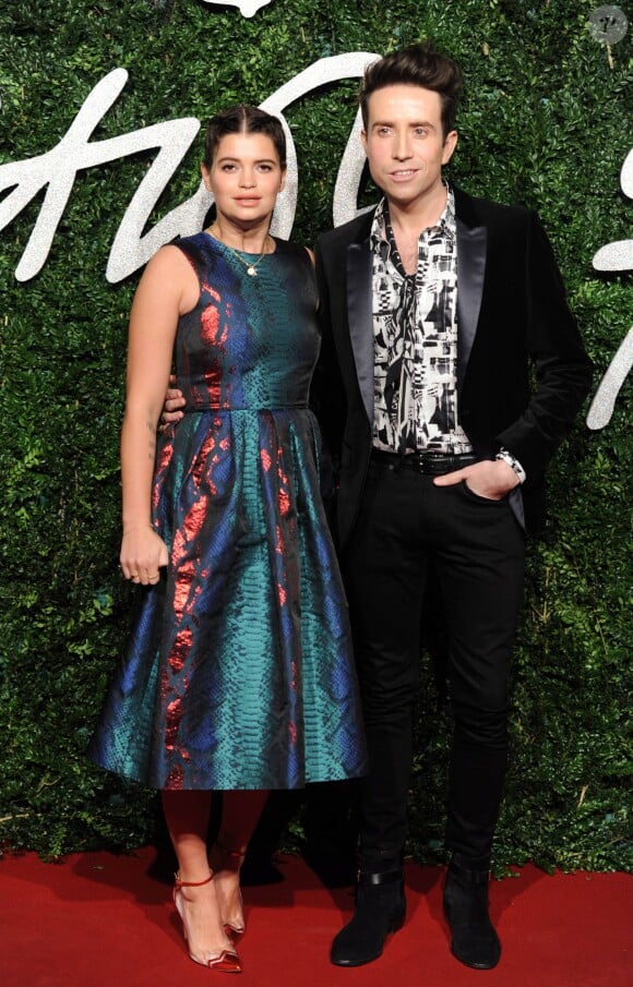 Pixie Geldof et Nick Grimshaw assistent aux British Fashion Awards 2014 au London Coliseum. Londres, le 1er décembre 2014.