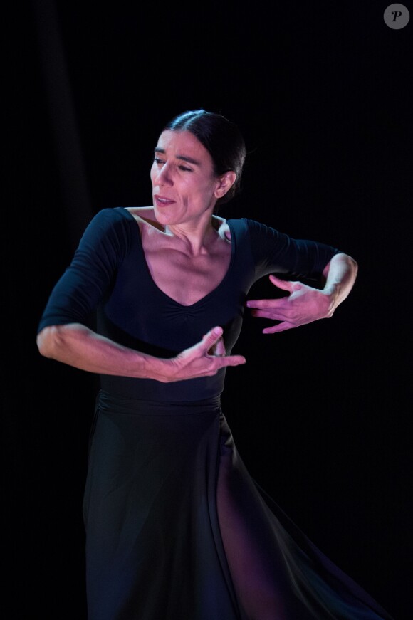 Blanca Li à la maison Jean Paul Gaultier pour la présentation du Projet Iccarre à Paris, le 1er décembre 2014, journée mondiale de lutte contre le Sida.