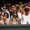 Mirka Federer et ses jumelles Myla Rose et Charlene Riva à Wimbledon à Londres, le 6 juillet 2014