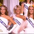  Les 33 Miss ouvrent la soir&eacute;e, lors de la c&eacute;r&eacute;monie de Miss France 2015 sur TF1, le samedi 6 d&eacute;cembre 2014. 