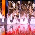  Les 33 Miss ouvrent la soir&eacute;e, lors de la c&eacute;r&eacute;monie de Miss France 2015 sur TF1, le samedi 6 d&eacute;cembre 2014. 