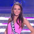  Miss Lorraine d&eacute;file en maillot de bain, lors de la c&eacute;r&eacute;monie de Miss France 2015 sur TF1, le samedi 6 d&eacute;cembre 2014. 