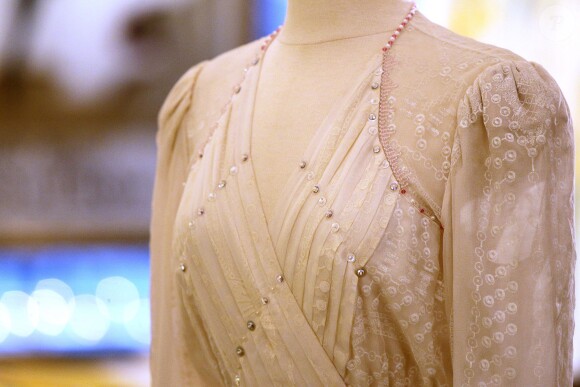 Cinq robes ayant appartenu à Lady Di ont été vendues lors de la vente aux enchères annuelle Icônes et Idoles de Julien's Auctions les 5 et 6 décembre 2014 à Beverly Hills.