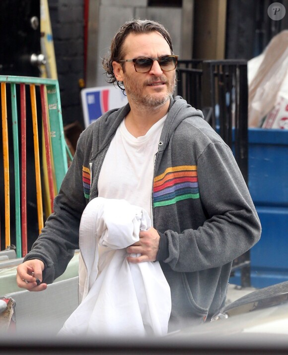 Exclusif - Joaquin Phoenix à la sortie de son cours de karaté à Los Angeles, le 30 novembre 2014.