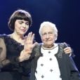 Mireille Mathieu a fêté ses 50 ans de carrière sur la scène de l'Olympia avec sa maman Marcelle-Sophie Poirier, le vendredi 24 octobre 2014.