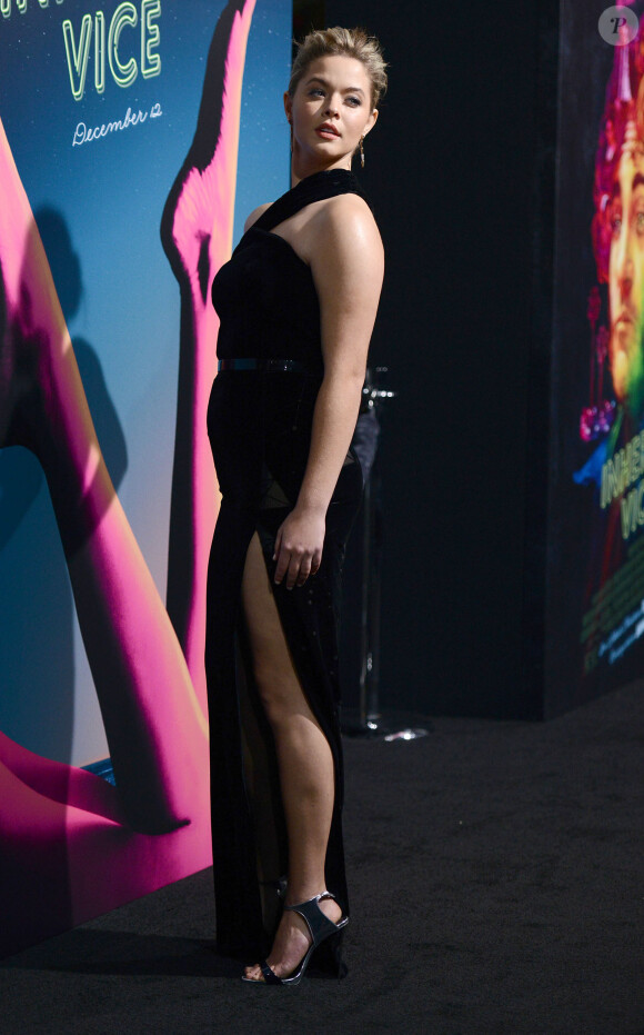 Sasha Pieterse - Première du film "Inherent Vice" à Hollywood le 10 décembre 2014.