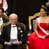 Le prince Daniel, le roi Carl Gustav et la princesse Victoria de Suède - Cérémonie de remise des Prix Nobel à Stockholm le 10 décembre 2014
