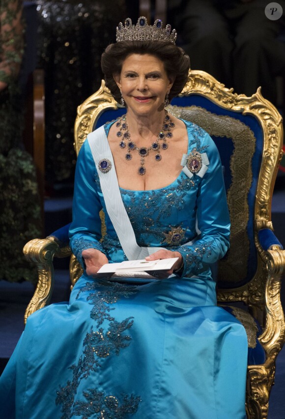 La reine Silvia de Suède - Cérémonie de remise des Prix Nobel à Stockholm le 10 décembre 2014