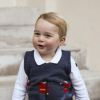 Le prince George pris en photo à Kensington Palace, en novembre 2014. Photo publiée par Clarence House le 14 décembre 2014