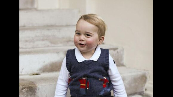 Prince George, nouveaux portraits : Le fils de Kate et William trop craquant !