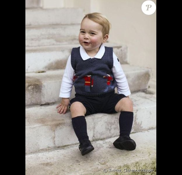 Le prince George pris en photo à Kensington Palace, en novembre 2014. Photo publiée par Clarence House le 14 décembre 2014