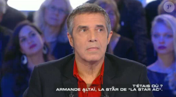 Julien Clerc dans Salut les Terriens, le 13 décembre 2014 sur Canal +.