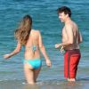 Exclusif - Olivia Wilde et Jason Sudeikis se baigne sur une plage de Maui, à Hawaï. Le 5 décembre 2014.
