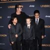 Brad Pitt avec ses enfants Maddox Jolie-Pitt, Pax Jolie-Pitt, Shiloh Jolie-Pitt à la première du film "Unbroken" à Hollywood, le 15 décembre 2014.
 