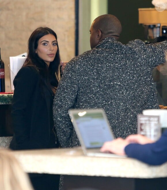 Kim Kardashian et Kanye West au Caffe Primo, à West Hollywood. Le 20 décembre 2014.