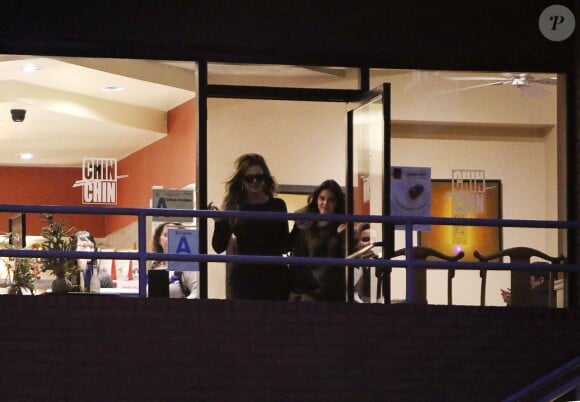 Kim Kardashian, Khloé Kardashian et Kendall Jenner quittent le restaurant Chin Chin à Los Angeles. Le 19 décembre 2014.