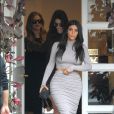  Kim Kardashian, Kendall Jenner et Khlo&eacute; Kardashian quittent l'institut de beaut&eacute; Epione &agrave; Beverly Hills. Los Angeles, le 19 d&eacute;cembre 2014. 