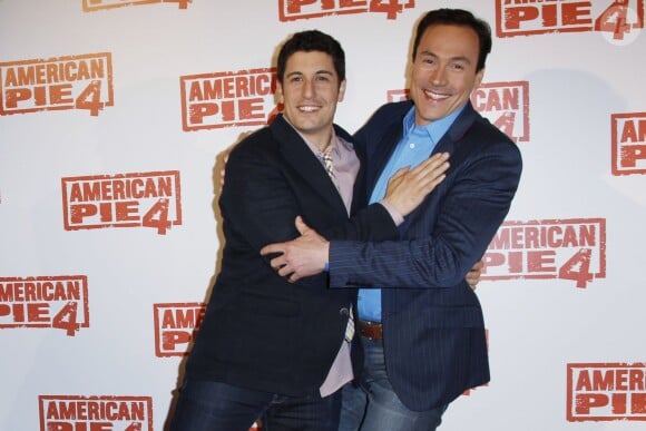 Jason Biggs et Chris Klein lors de l'avant-première du film American Pie 4 le 26 mars 2012 à Paris