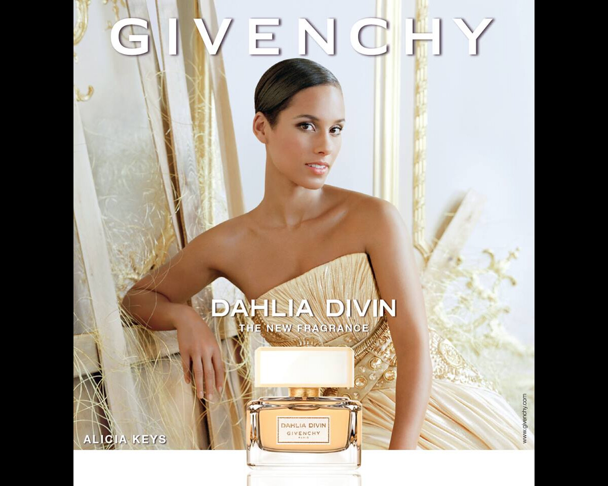 Photo Alicia Keys egerie de Dahlia Divin le nouveau parfum feminin de Givenchy. Purepeople