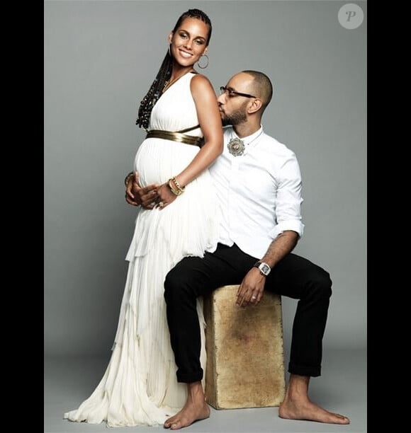 Alicia Keys et Swizz Beatz attendent leur deuxième enfant. Le couple a annoncé l'heureuse nouvelle à l'occasion de ses quatre ans de mariage.
