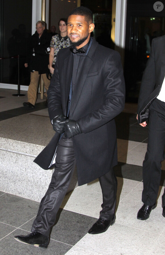 Le chanteur Usher lors de la 37ème soirée annuelle des "Kennedy Center Honors" à Washington, le 7 décembre 2014.  