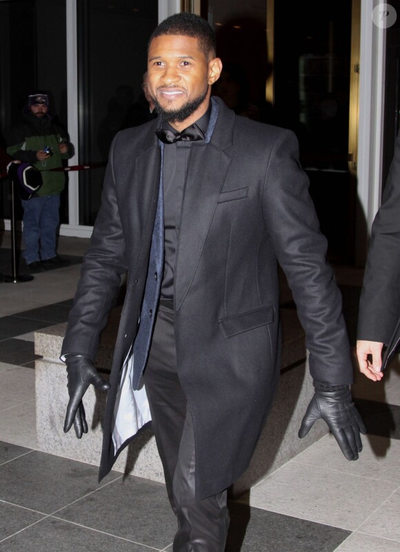 Le chanteur Usher lors de la 37ème soirée annuelle des "Kennedy Center Honors" à Washington, le 7 décembre 2014 
