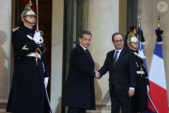 François Hollande reçoit Nicolas Sarkozy à l'Élysée le 8 janvier 2015.