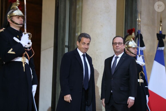 François Hollande reçoit Nicolas Sarkozy à l'Élysée le 8 janvier 2015.